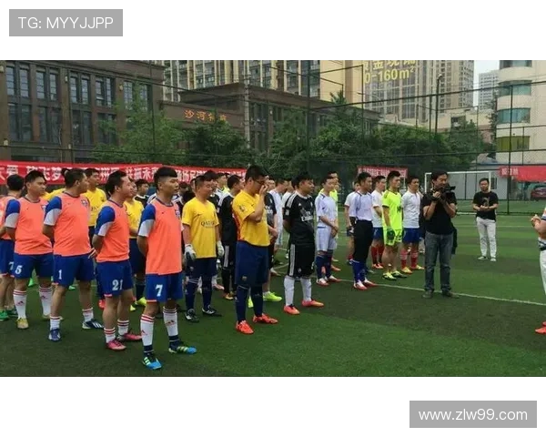 江汉区足球代表队勇夺冠军展现实力与拼搏精神 打造足球新辉煌 江汉区足球代表队勇夺冠军展现实力与拼搏精神 打造足球新辉煌