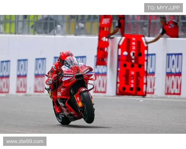 Marquez再夺冠,激情赛道上的MotoGP巅峰之战 Marquez再夺冠,激情赛道上的MotoGP巅峰之战