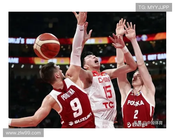 中国男篮奋力拼搏全力备战世界杯 热血激情点燃赛场期待逆袭