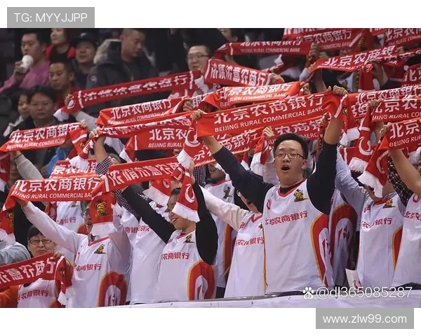 国足新帅上任后首秀告捷引发球迷热议展望冲击世界杯未来全速前进