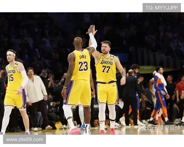 詹姆斯带领湖人逆袭勇士 获得2025年NBA季后赛首轮胜利